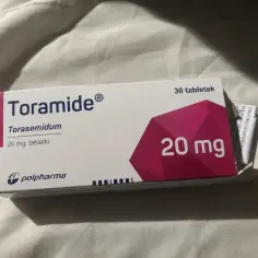 Opakowanie leku Toramide 20 mg z torasemidem, 30 tabletek. Pomaga w leczeniu schorzeń serca i układu krążenia.